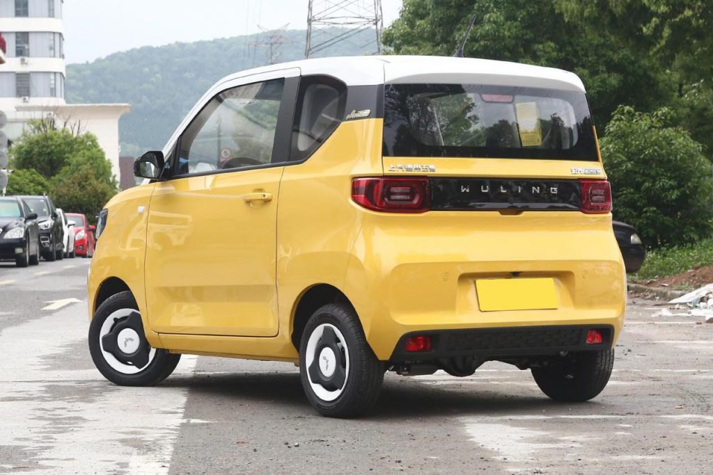 又是第一，五菱宏光MINI EV七月卖出30706辆