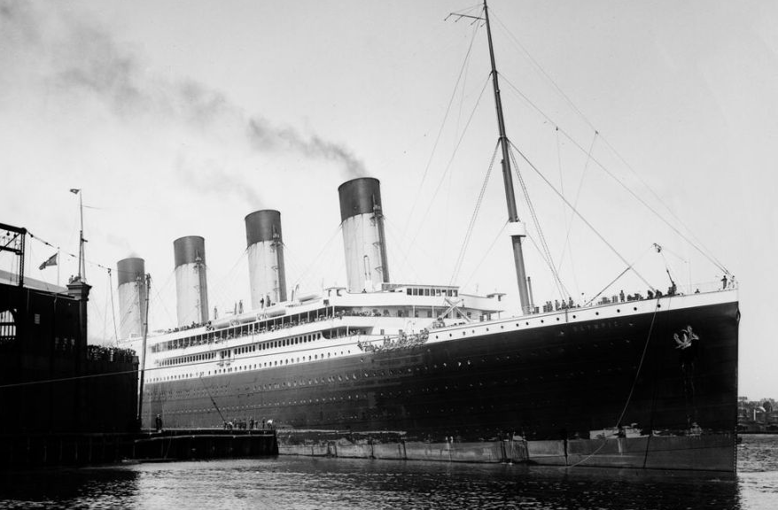 当年买了泰坦尼克号票的8位顶级富豪，为何起航前，却都没上船？