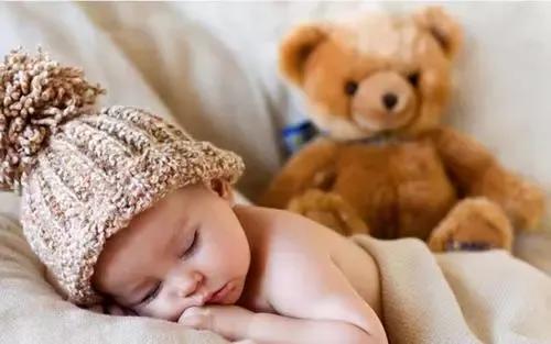 孩子睡觉时如果出现“3种反应”，预示大脑发育快，长大后更聪明